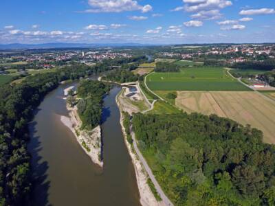 Landauer Grieswiesen: Prämiert mit dem Staatspreis 2026 – Das Projekt Landauer Grieswiesen ist das erste Ziel der Infofahrt.